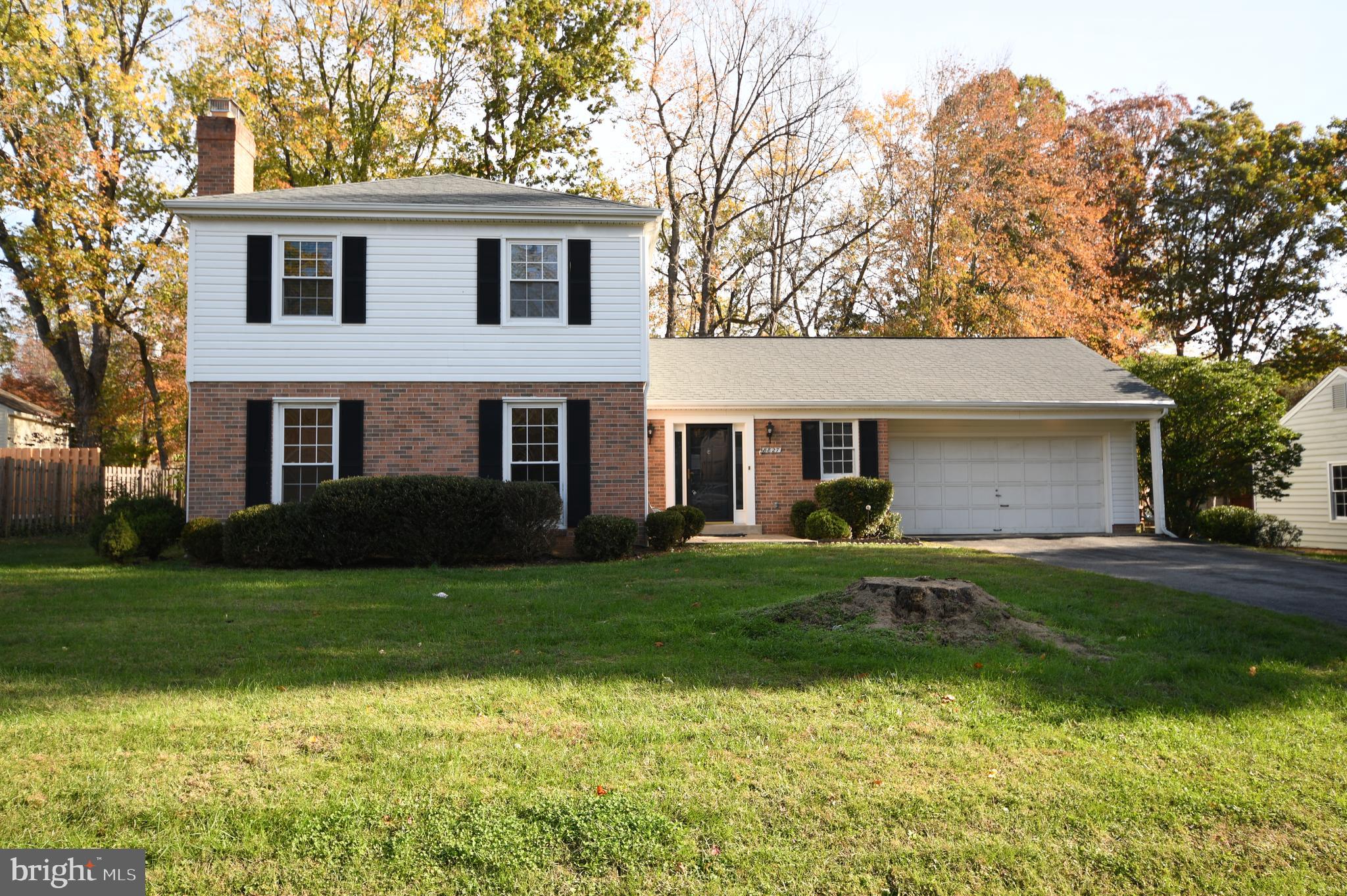 8827 Tuckerman Lane Potomac, MD 20854 - Photo 2 of 74