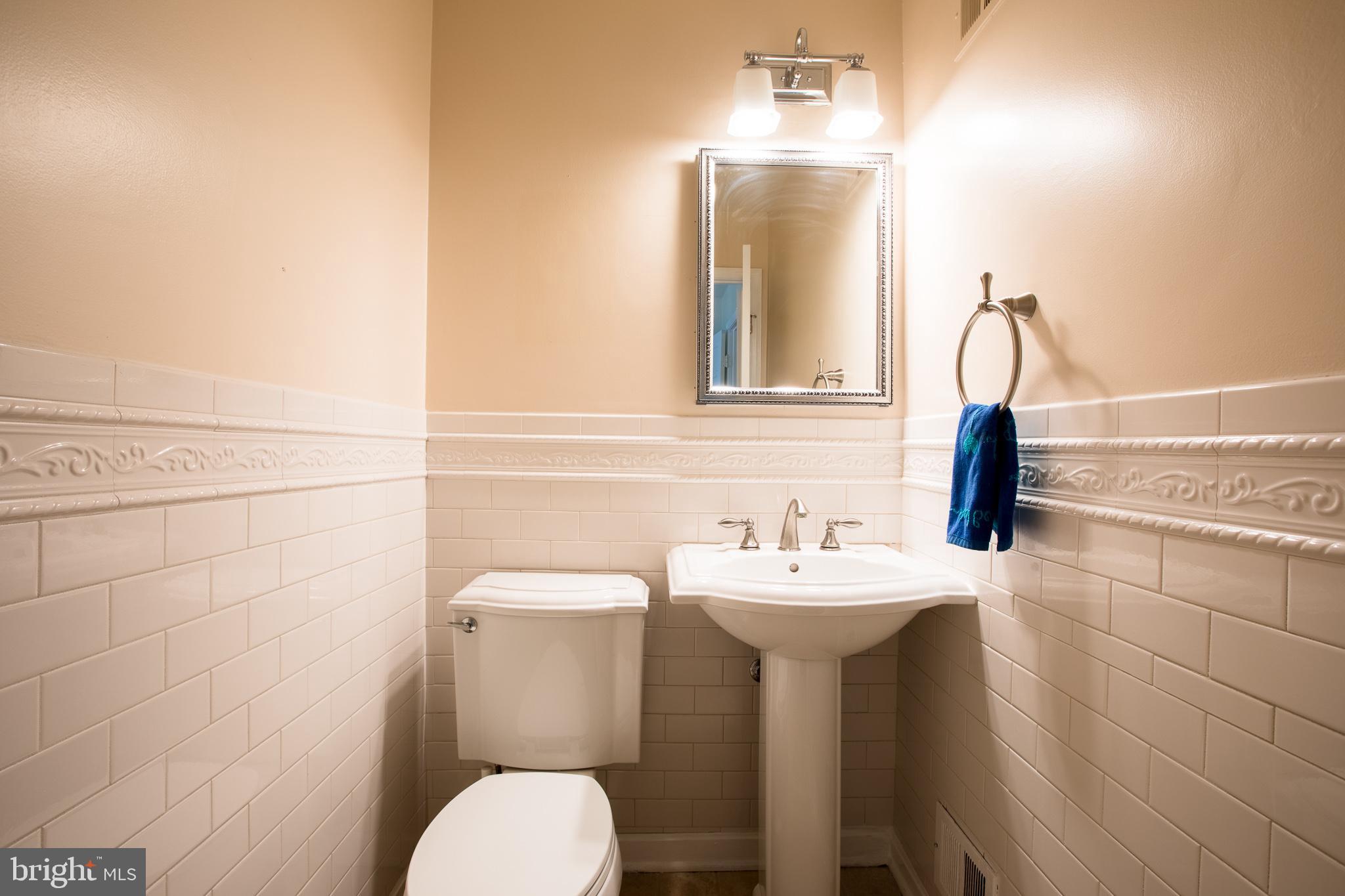 8827 Tuckerman Lane Potomac, MD 20854 - Photo 24 of 74