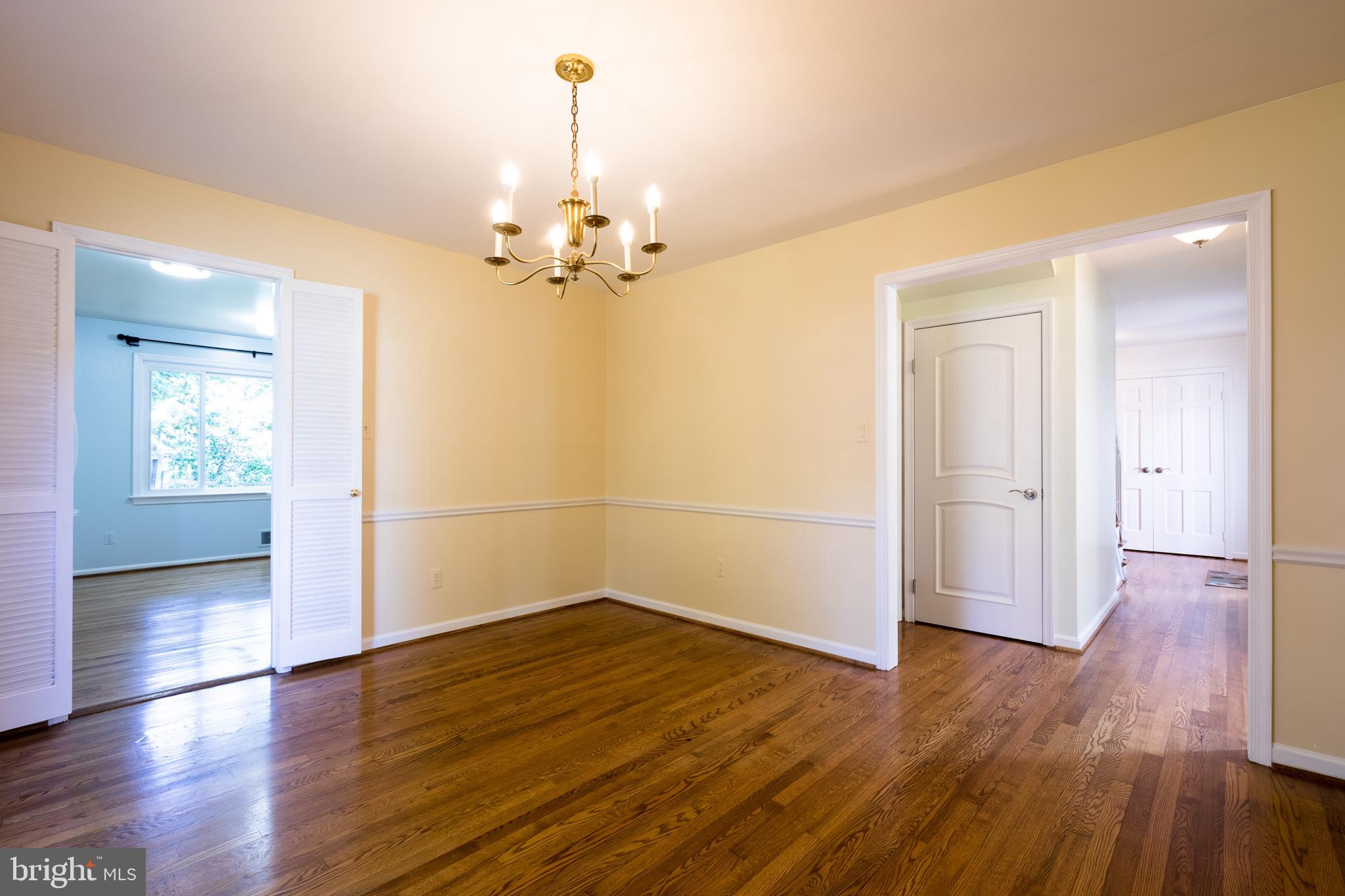 8827 Tuckerman Lane Potomac, MD 20854 - Photo 29 of 74