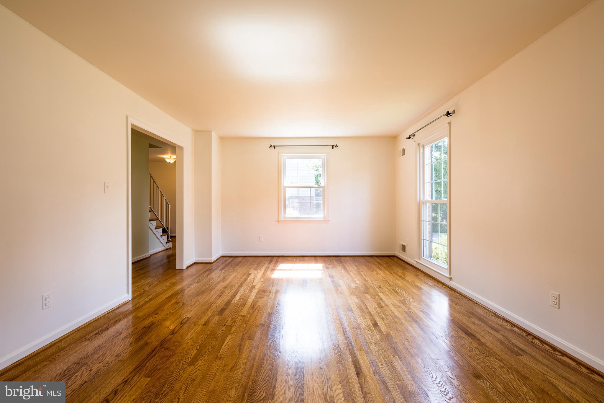 8827 Tuckerman Lane Potomac, MD 20854 - Photo 30 of 74