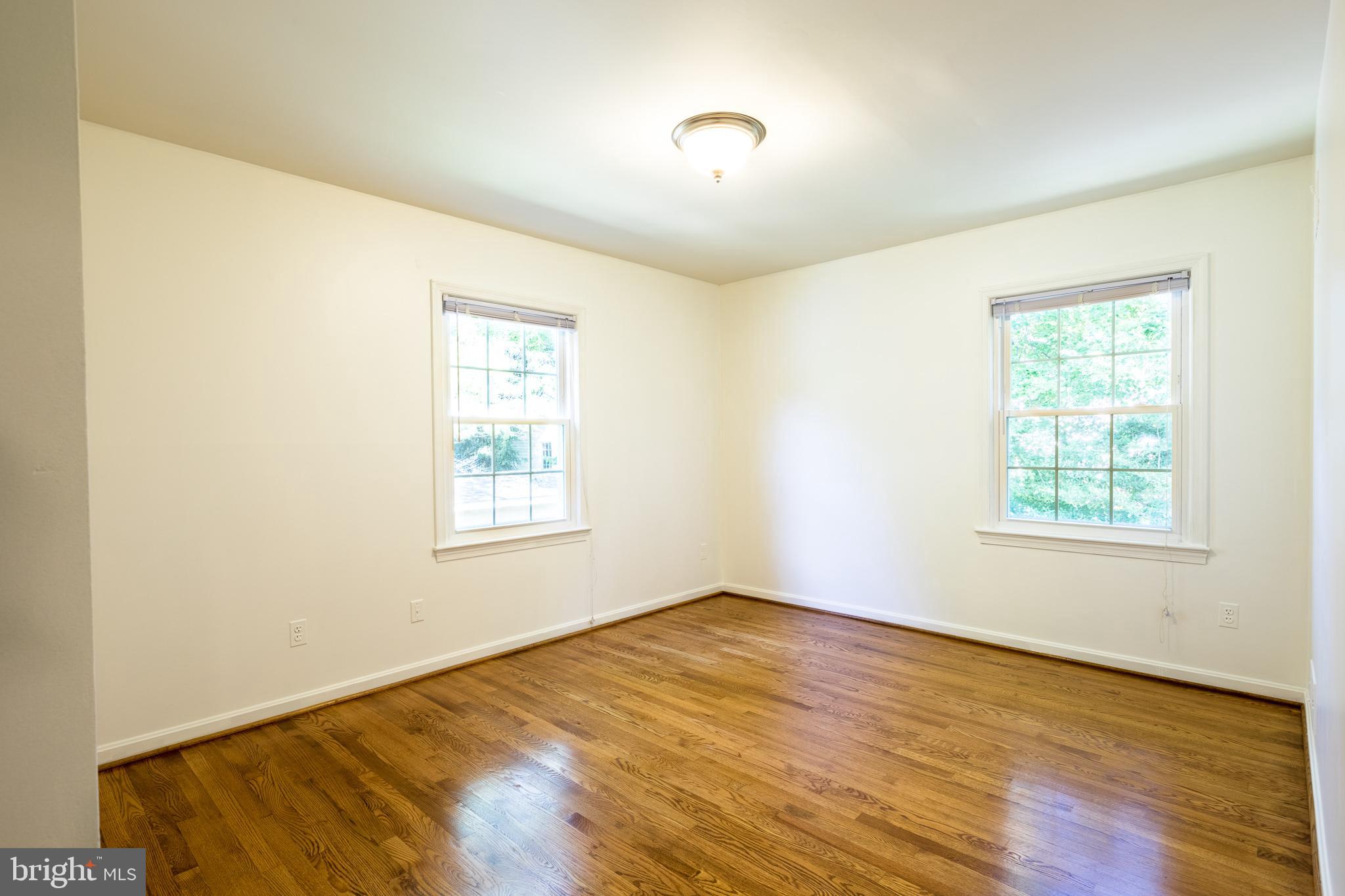 8827 Tuckerman Lane Potomac, MD 20854 - Photo 47 of 74