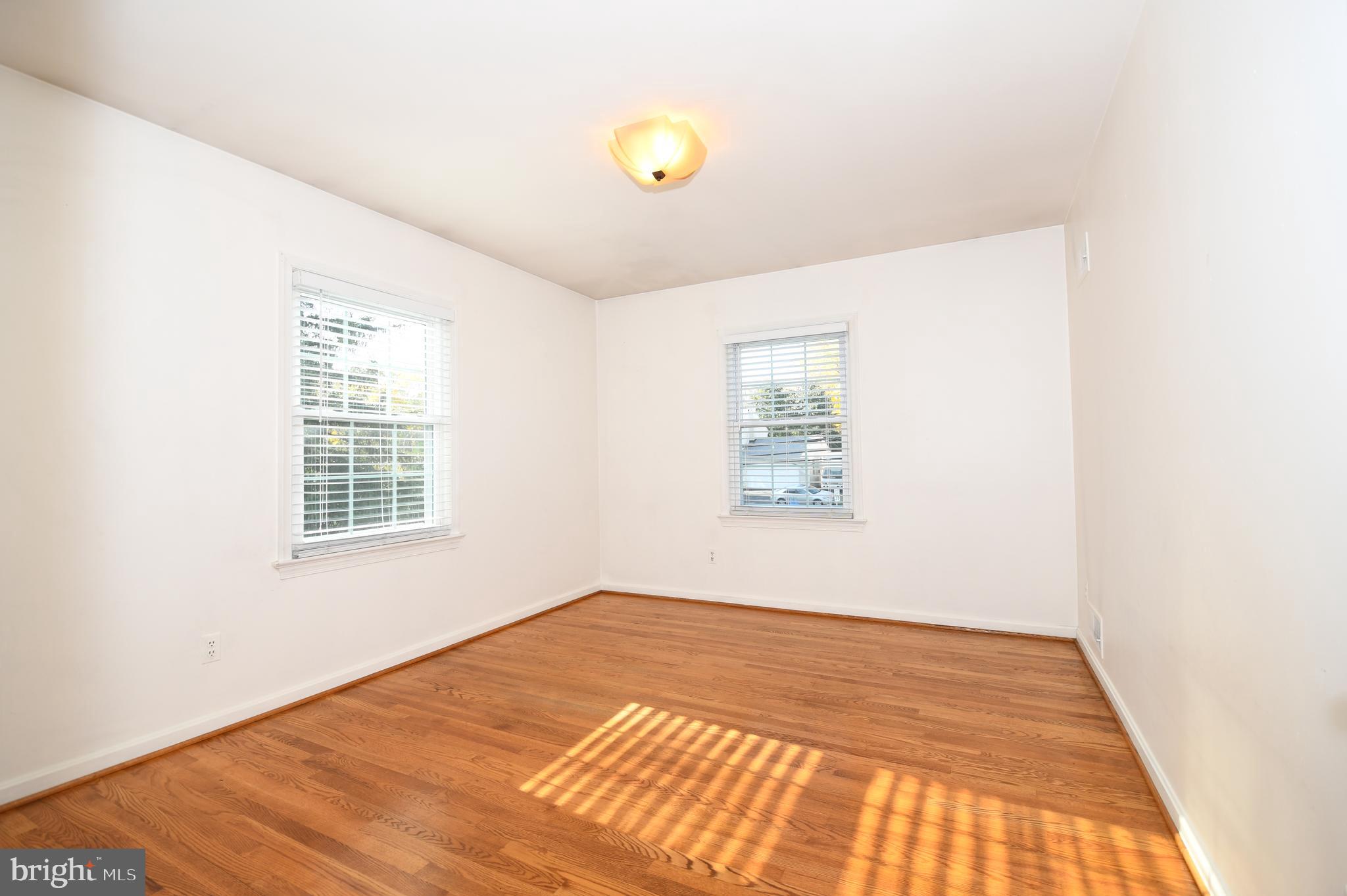 8827 Tuckerman Lane Potomac, MD 20854 - Photo 56 of 74