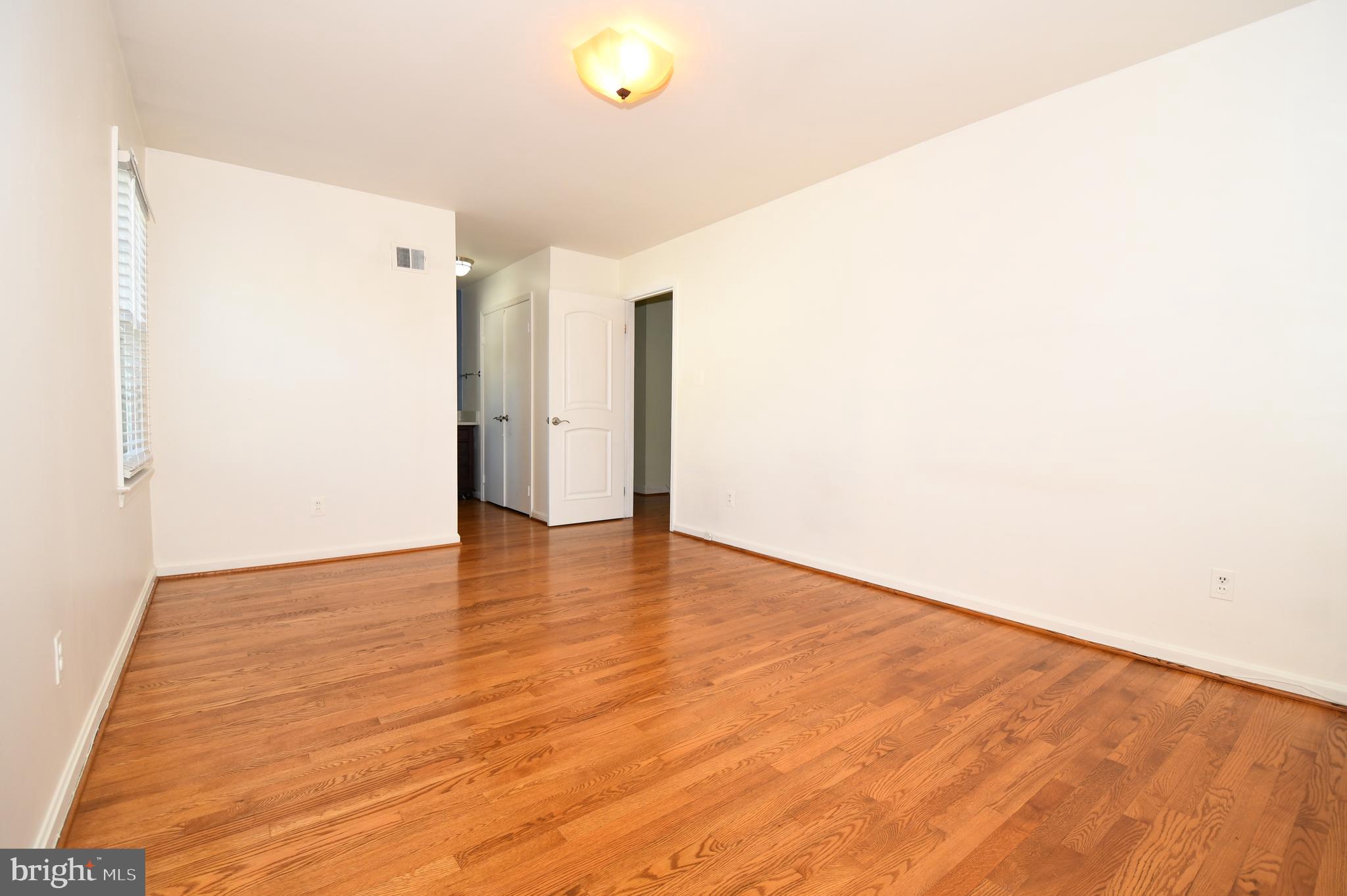 8827 Tuckerman Lane Potomac, MD 20854 - Photo 58 of 74