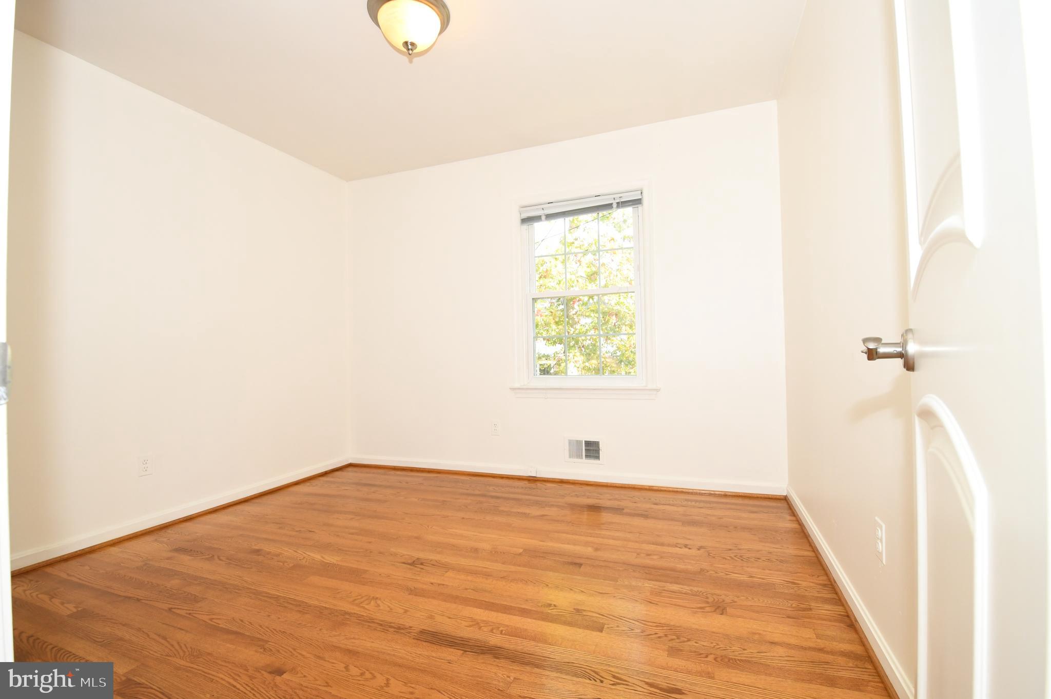 8827 Tuckerman Lane Potomac, MD 20854 - Photo 60 of 74