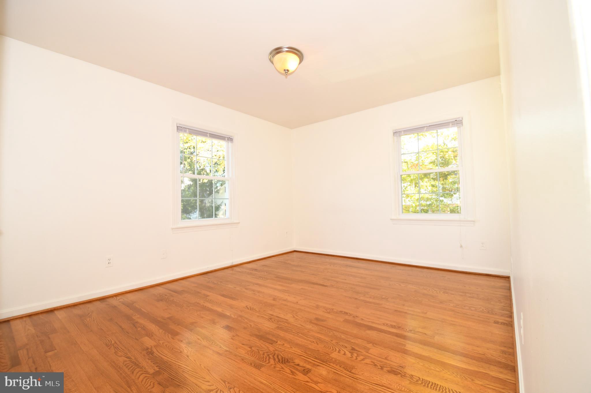 8827 Tuckerman Lane Potomac, MD 20854 - Photo 61 of 74