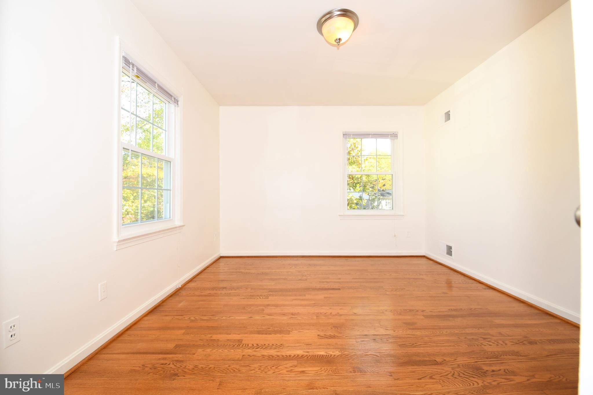 8827 Tuckerman Lane Potomac, MD 20854 - Photo 62 of 74