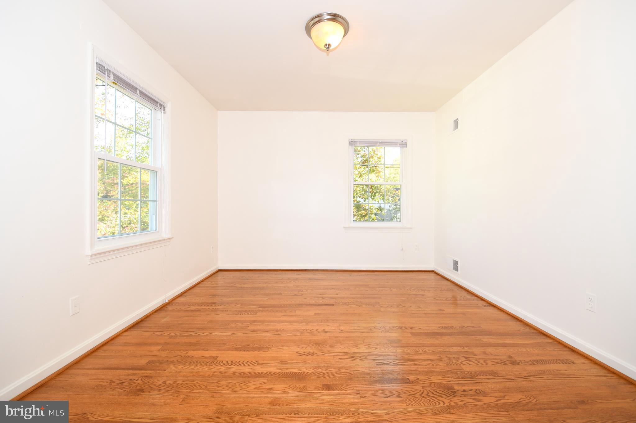 8827 Tuckerman Lane Potomac, MD 20854 - Photo 63 of 74