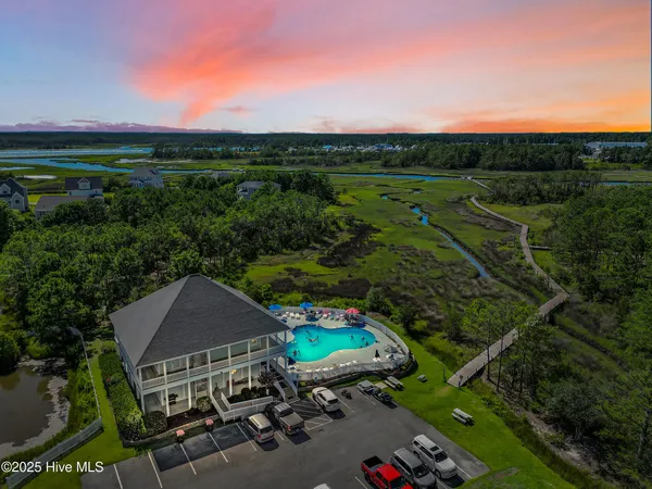 $405,000 | 811 Sea Chaser Court, Beaufort, NC 28516