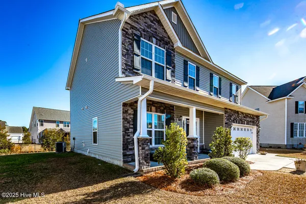 $405,000 | 811 Sea Chaser Court, Beaufort, NC 28516