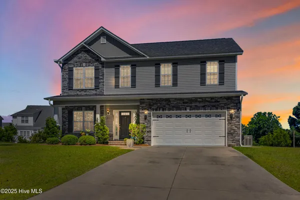 $405,000 | 811 Sea Chaser Court, Beaufort, NC 28516