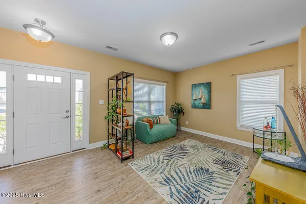 $405,000 | 811 Sea Chaser Court, Beaufort, NC 28516