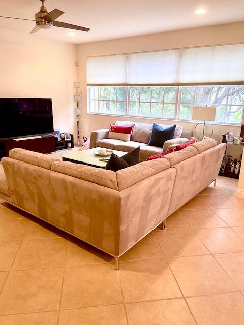 5520 Northeast Trieste Way, Unit 5520 Boca Raton, FL 33487 - Photo 8 of 21 IMG_3227
