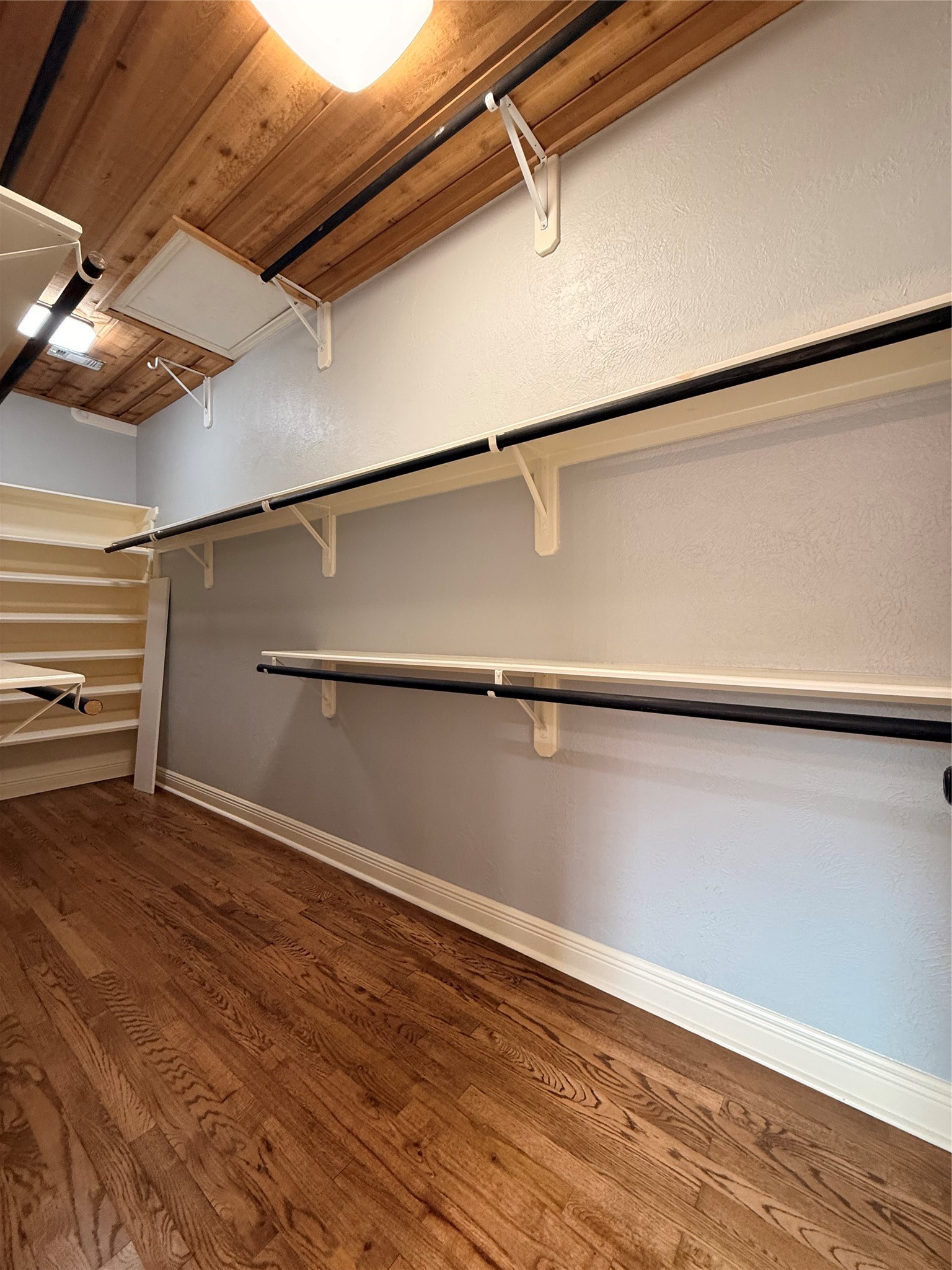 1120 Winston Street Houston, TX 77009 - Photo 27 of 32 Primary Closet.