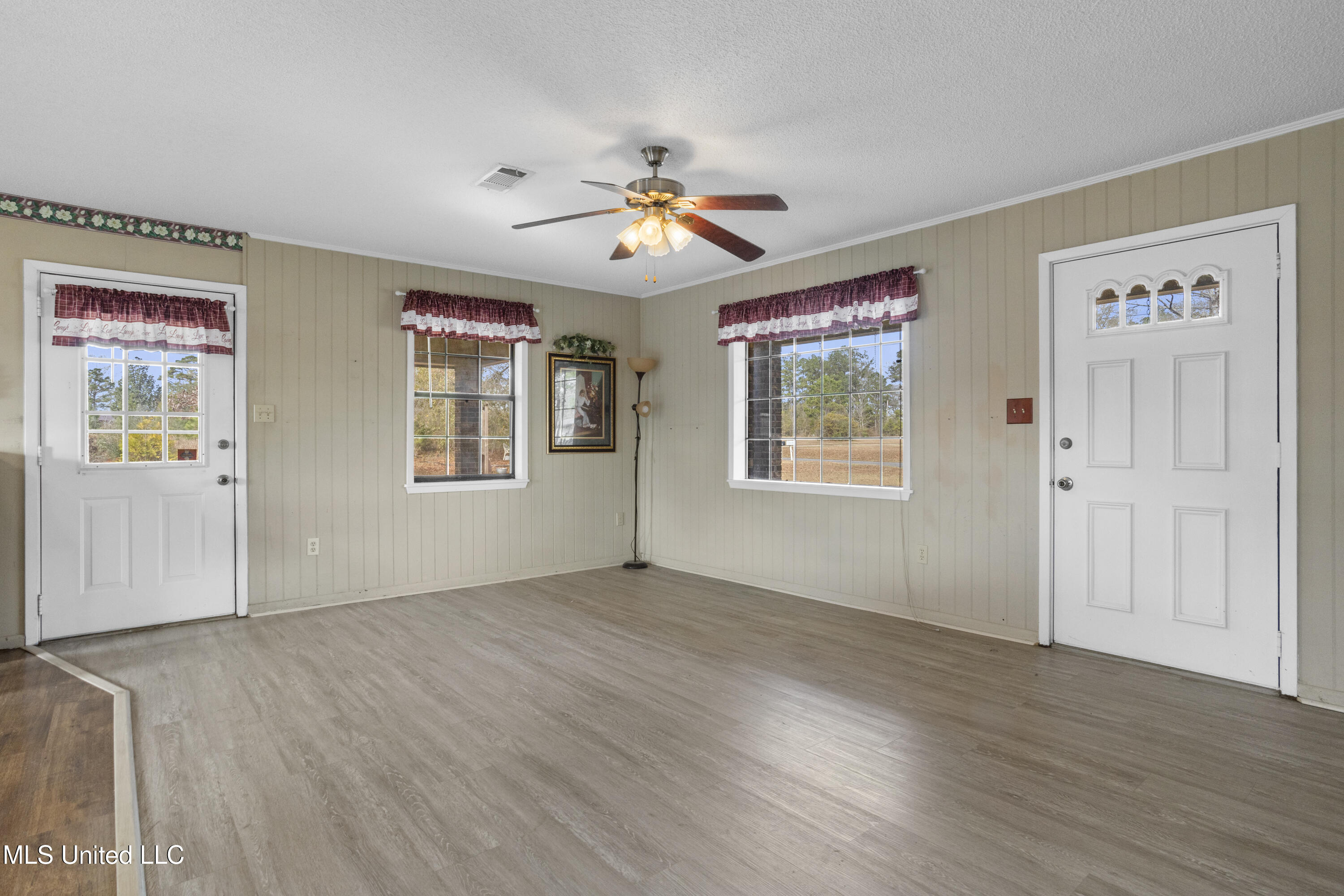 373 Chill Churchwell Loop Lucedale, MS 39452 - Photo 8 of 50 0008