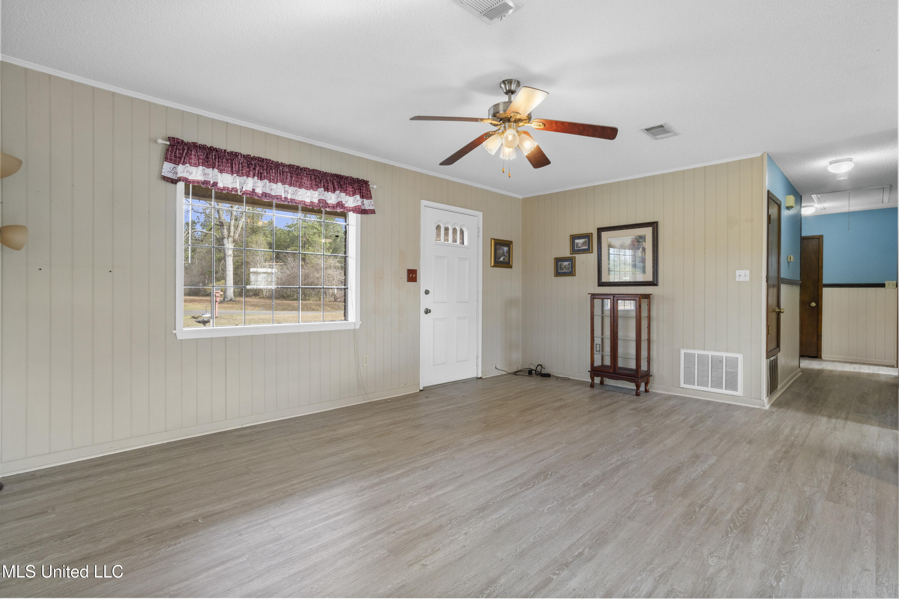 373 Chill Churchwell Loop Lucedale, MS 39452 - Photo 9 of 50 0009