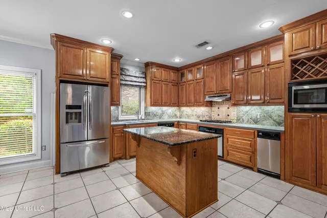 $349,900 | 132 Southampton Circle, Madison, MS 39110