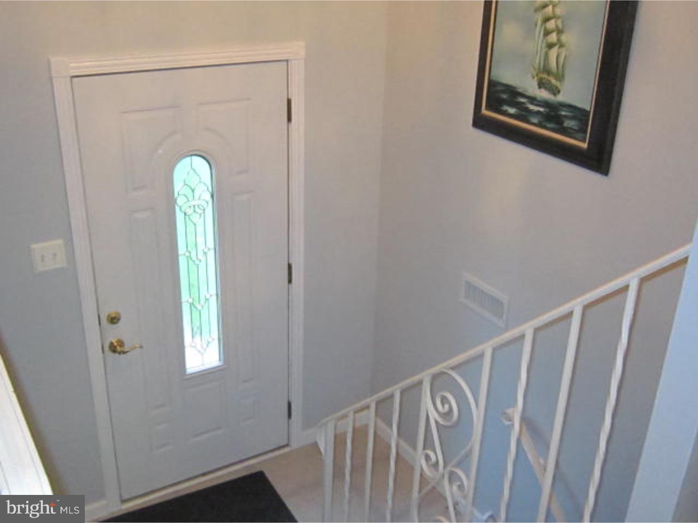 9 Henry Street Riverside, NJ 08075 - Photo 2 of 25 Foyer