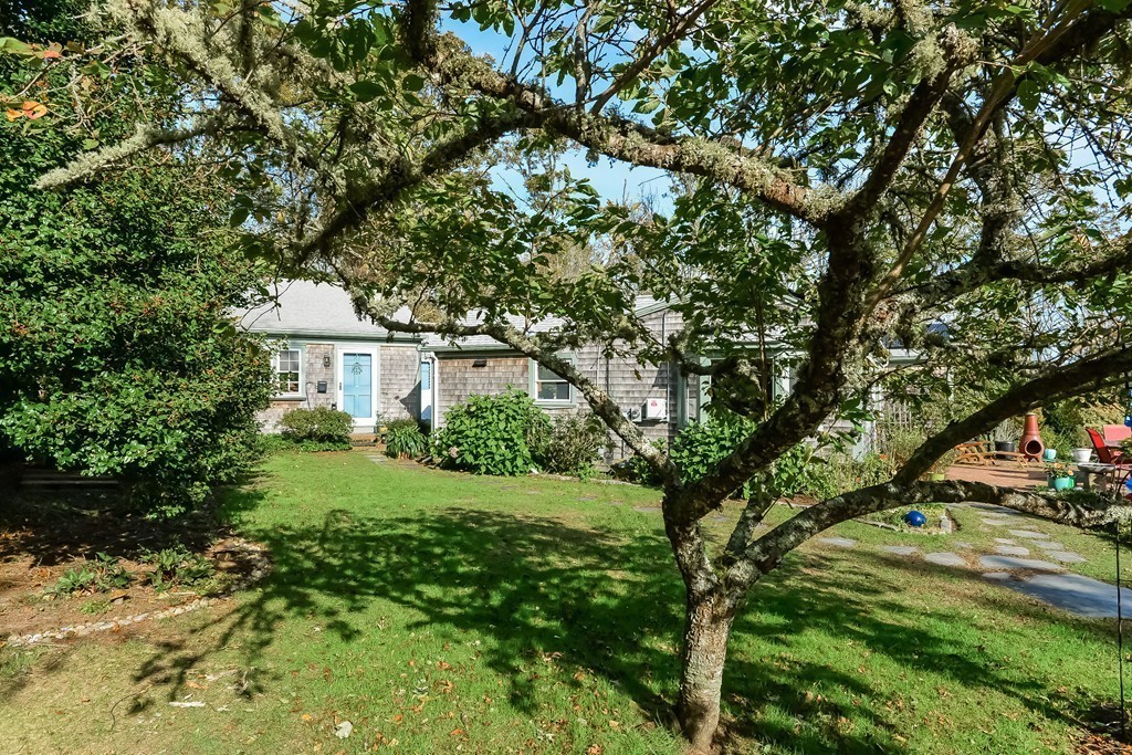 1664 Main Road Westport, MA 02790 - Photo 18 of 30 Gallery Image 18