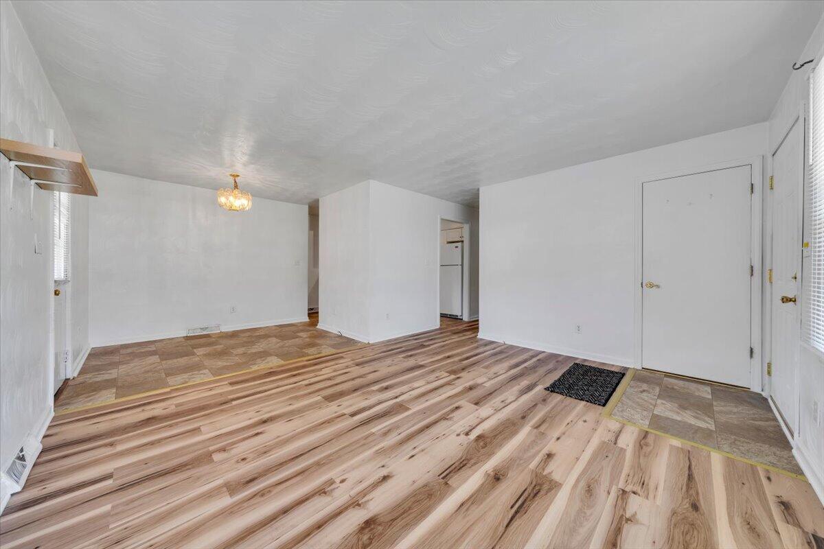 725 Ramada Road Vinton, VA 24179 - Photo 7 of 33 07-MIB08288