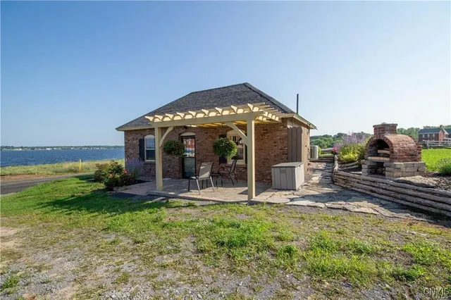 $1,750 | 100 Vollum Road, Hounsfield, NY 13685