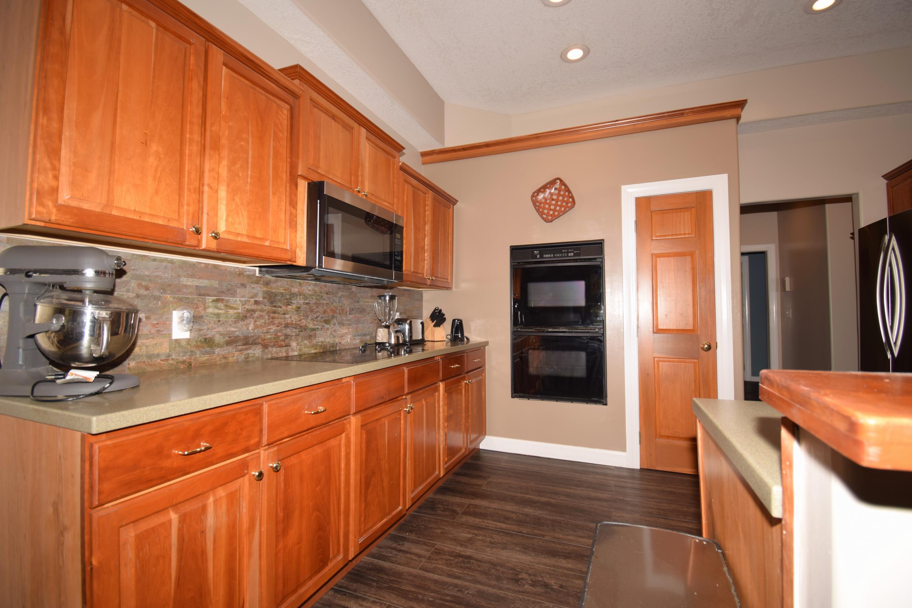 889 South Tecumseh Road Springfield, OH 45506 - Photo 19 of 33 Gallery Image 19