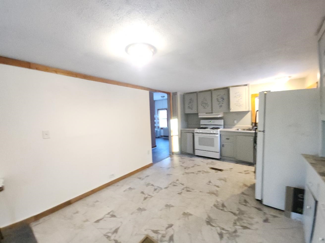 20 Elmwood Trailer Park Road Danbury, NH 03230 - Photo 3 of 18