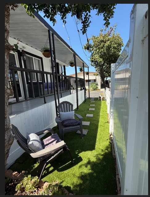 17701 Avalon, Unit 400 Carson, CA 90746 - Photo 8 of 16 Side Patio