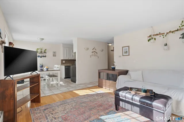 $199,900 | 1471 Willard Avenue, Unit C, Newington, CT 06111