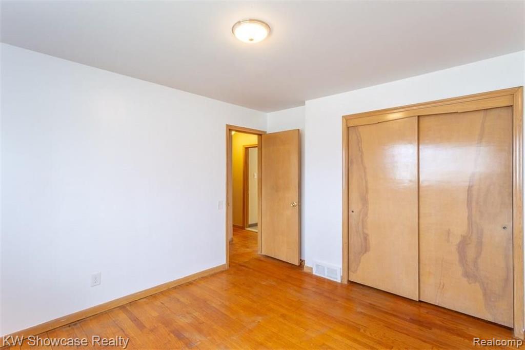 26632 Potomac Court Center Line, MI 48015 - Photo 17 of 45