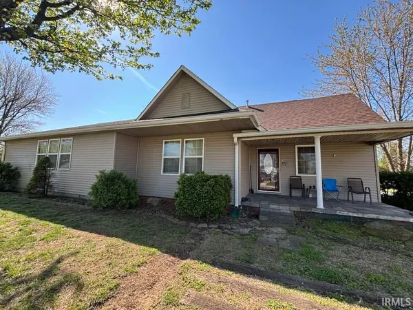 $275,900 | 356 Main Street, Plainville, IN 47568