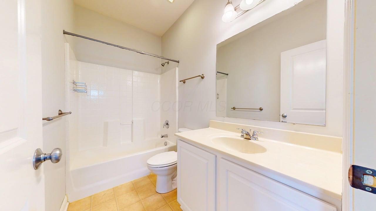 5597 Lantos Road Dublin, OH 43016 - Photo 21 of 32 5597-Lantos-Rd-08072025_061851