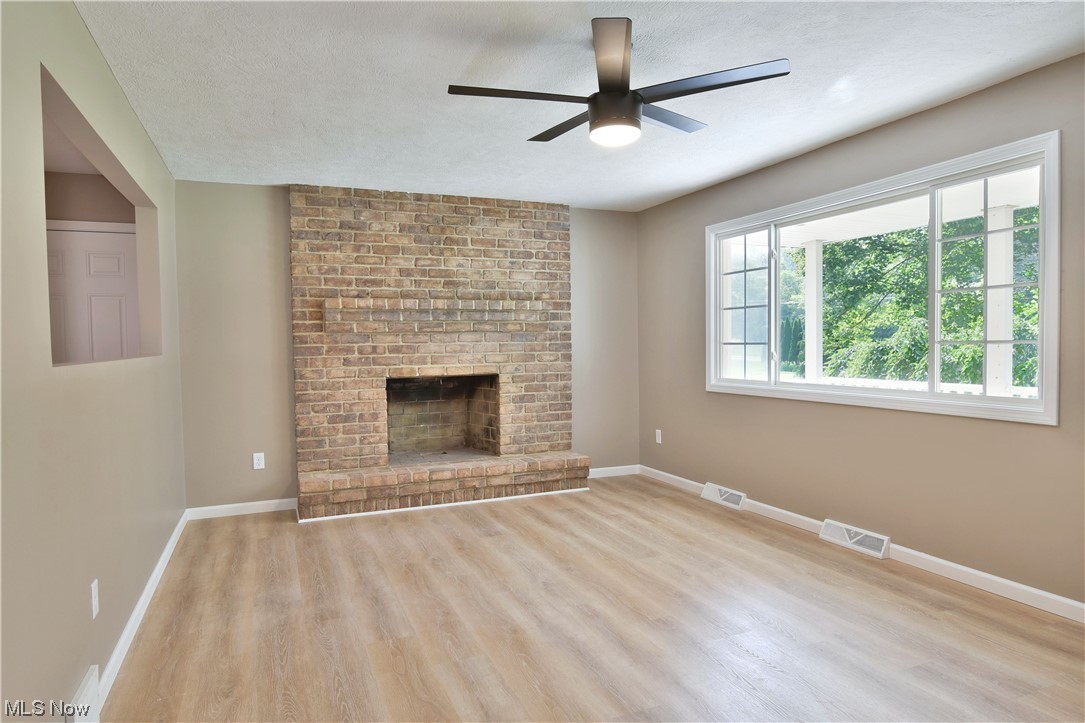 3340 Carson Salt Springs Road Warren, OH 44481 - Photo 5 of 35 Gallery Image 5