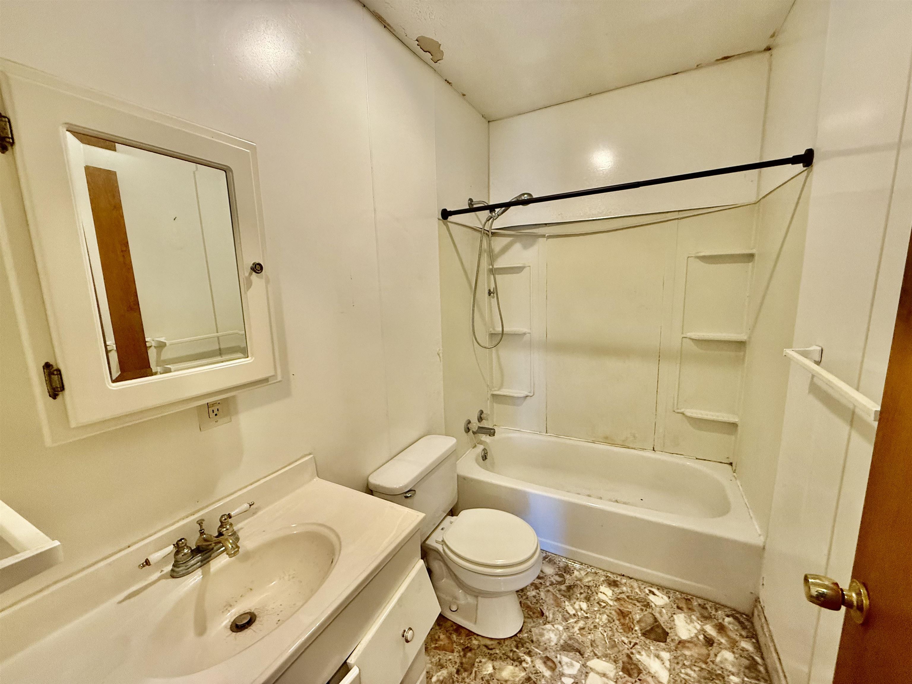 2960 Rice Avenue Huntington, WV 25705 - Photo 11 of 20