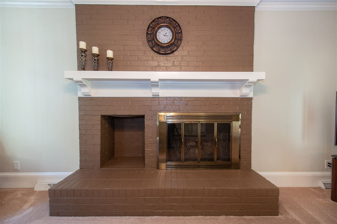 5913 Rondan Circle Raleigh, NC 27612 - Photo 8 of 30 Living Room