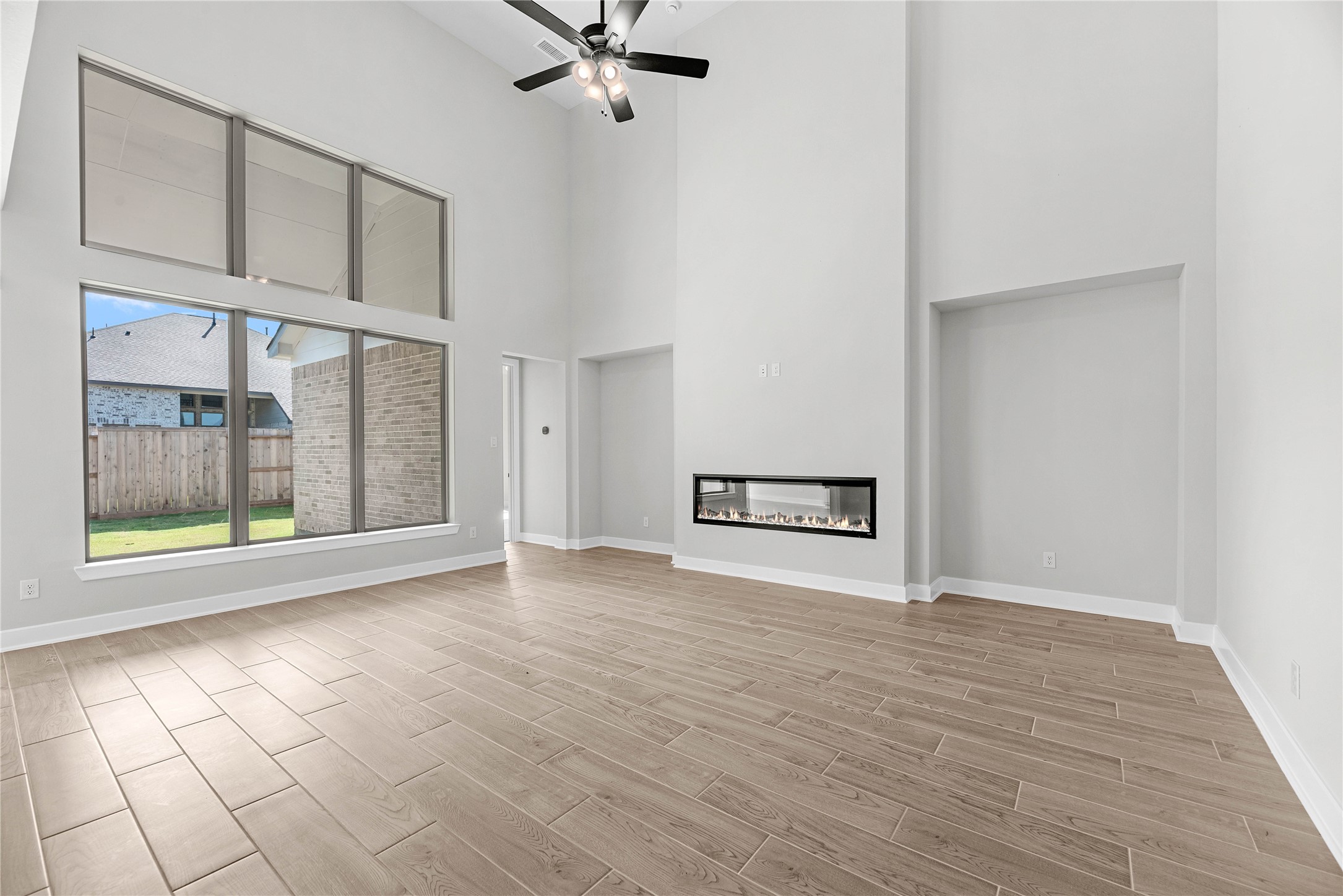 30419 Bermuda Hallow Bend Fulshear, TX 77423 - Photo 8 of 27