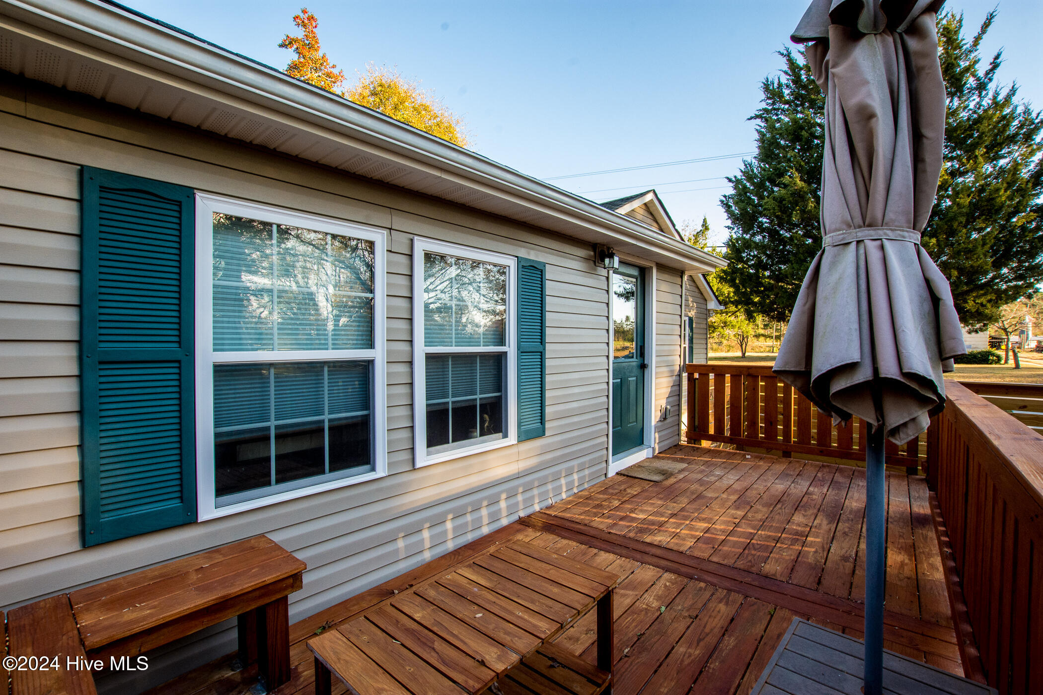 166 Verona Road Jacksonville, NC 28540 - Photo 39 of 52 Side deck for entertaining