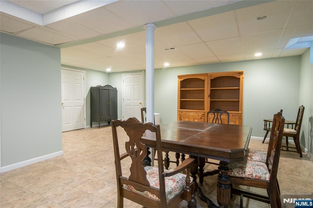 28 Old 4th Drive Oak Ridge, NJ 07438 - Photo 34 of 41