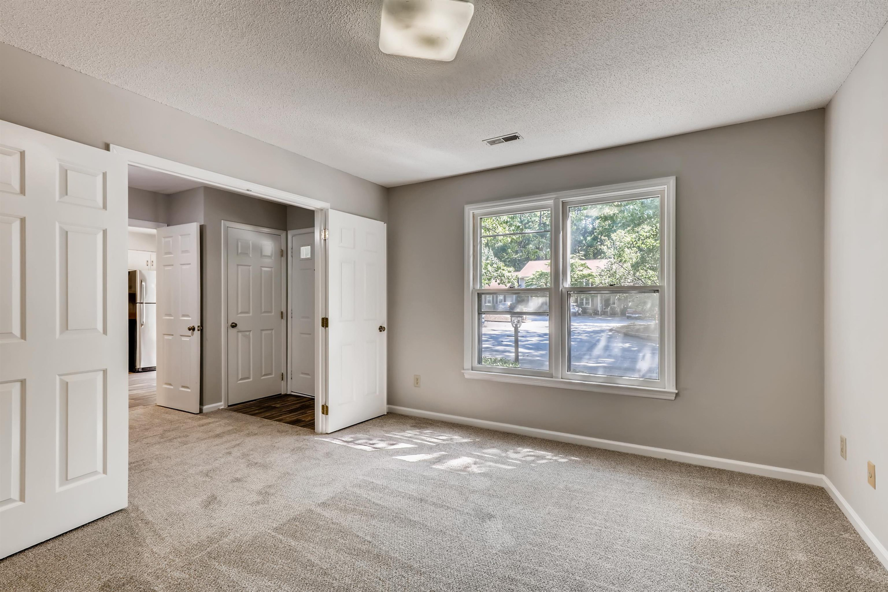 1517 Edgeside Court Raleigh, NC 27609 - Photo 13 of 28 Photo 13