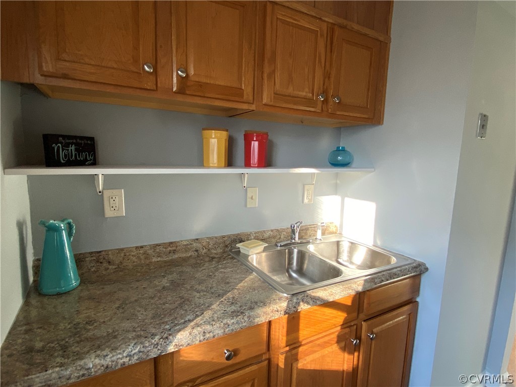 5707 Linda Road Sandston, VA 23150 - Photo 8 of 14 Gallery Image 8