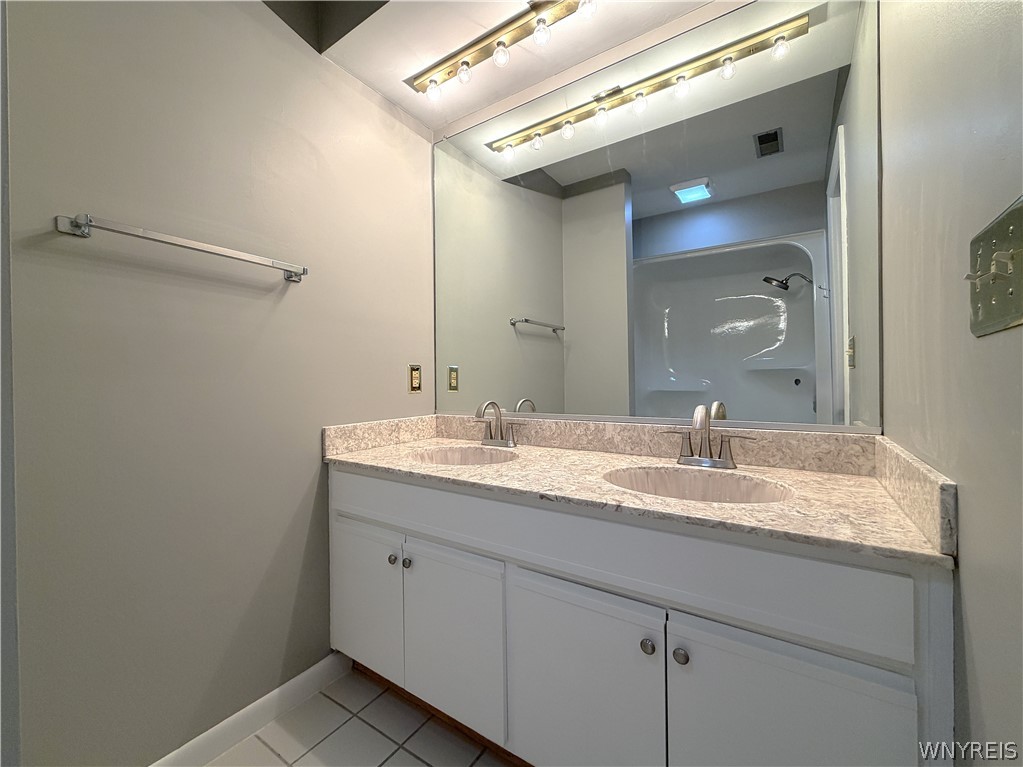 1085 Youngs Road, Unit F Amherst, NY 14221 - Photo 22 of 37