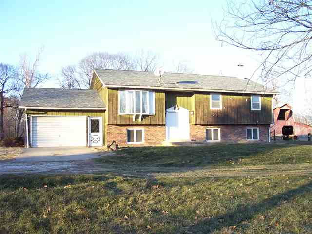 13972 Hillside Road Lewistown, IL 61542 - Photo 1 of 13 Gallery Image 1