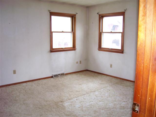 13972 Hillside Road Lewistown, IL 61542 - Photo 7 of 13 Gallery Image 7