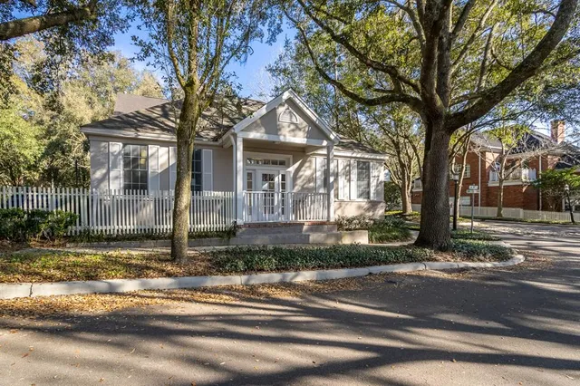 $1,750,000 | 5213 Southwest 91st Drive, Gainesville, FL 32608