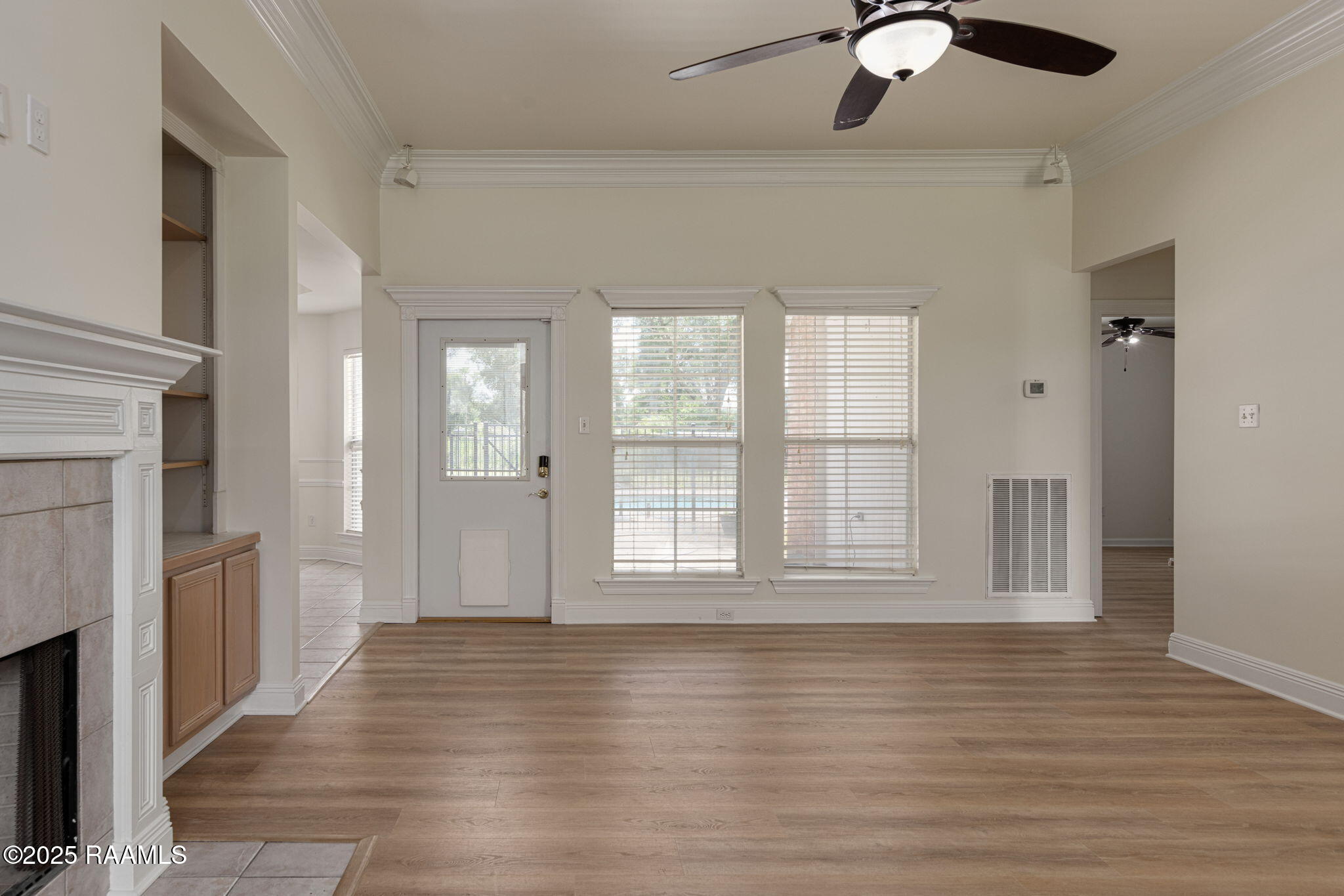 214 Longpointe Road Youngsville, LA 70592 - Photo 6 of 33 6-web-or-mls-214 Longpointe Rd-4