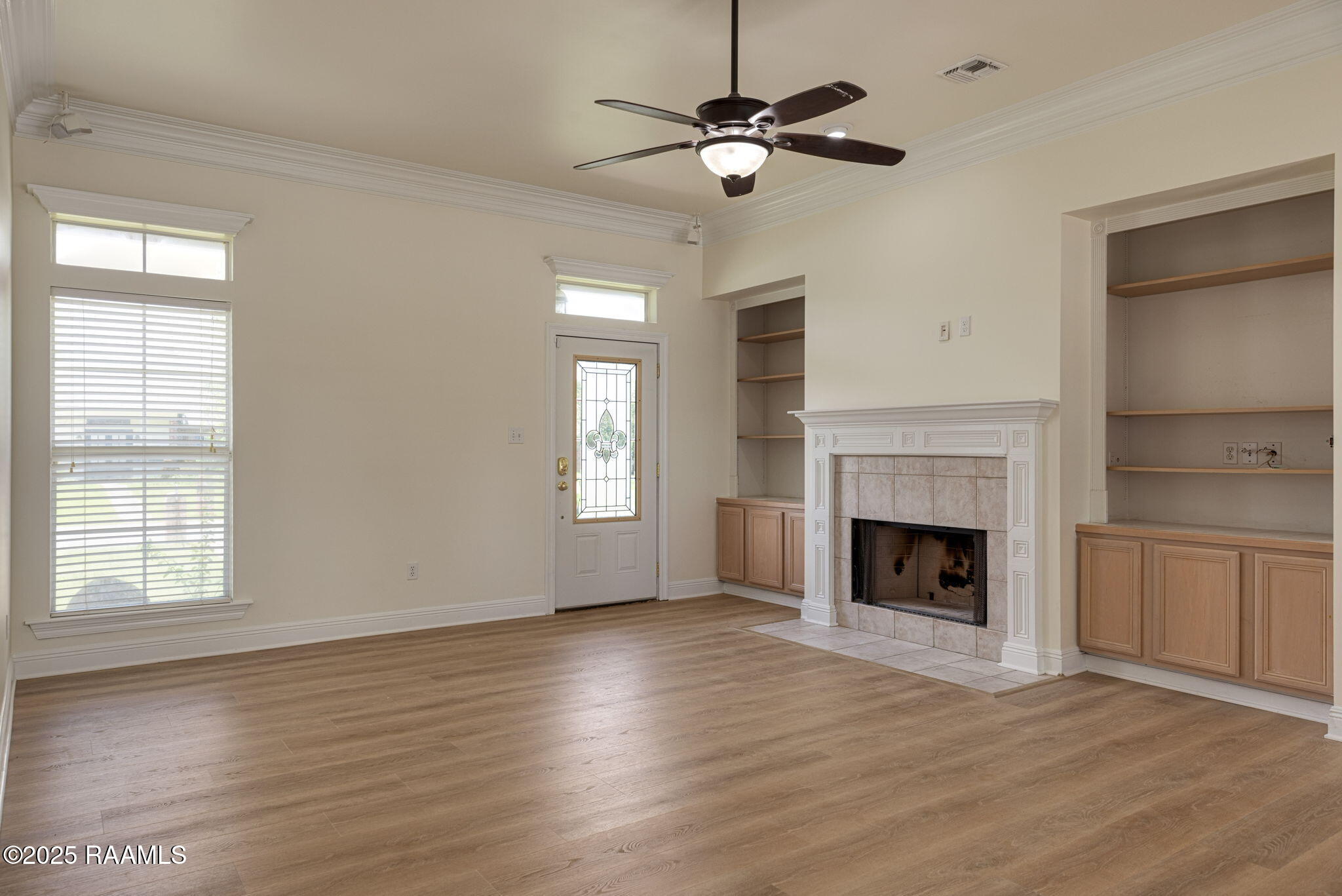 214 Longpointe Road Youngsville, LA 70592 - Photo 7 of 33 7-web-or-mls-214 Longpointe Rd-5