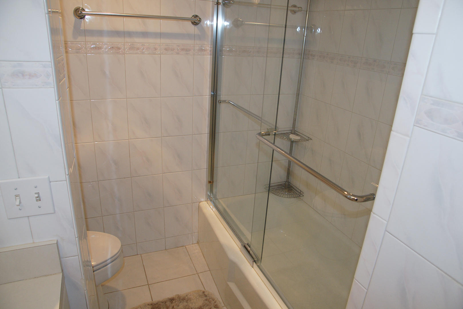 1111 South Ocean Boulevard, Unit 313 Boca Raton, FL 33432 - Photo 31 of 46 Guest Bathroom