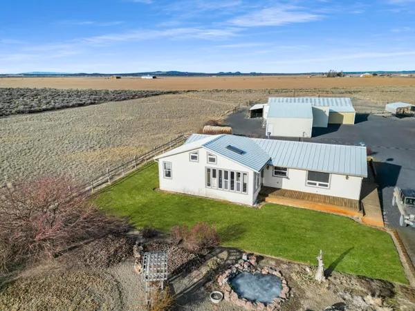 $570,000 | 88265 Fairview Avenue, Christmas Valley, OR 97641