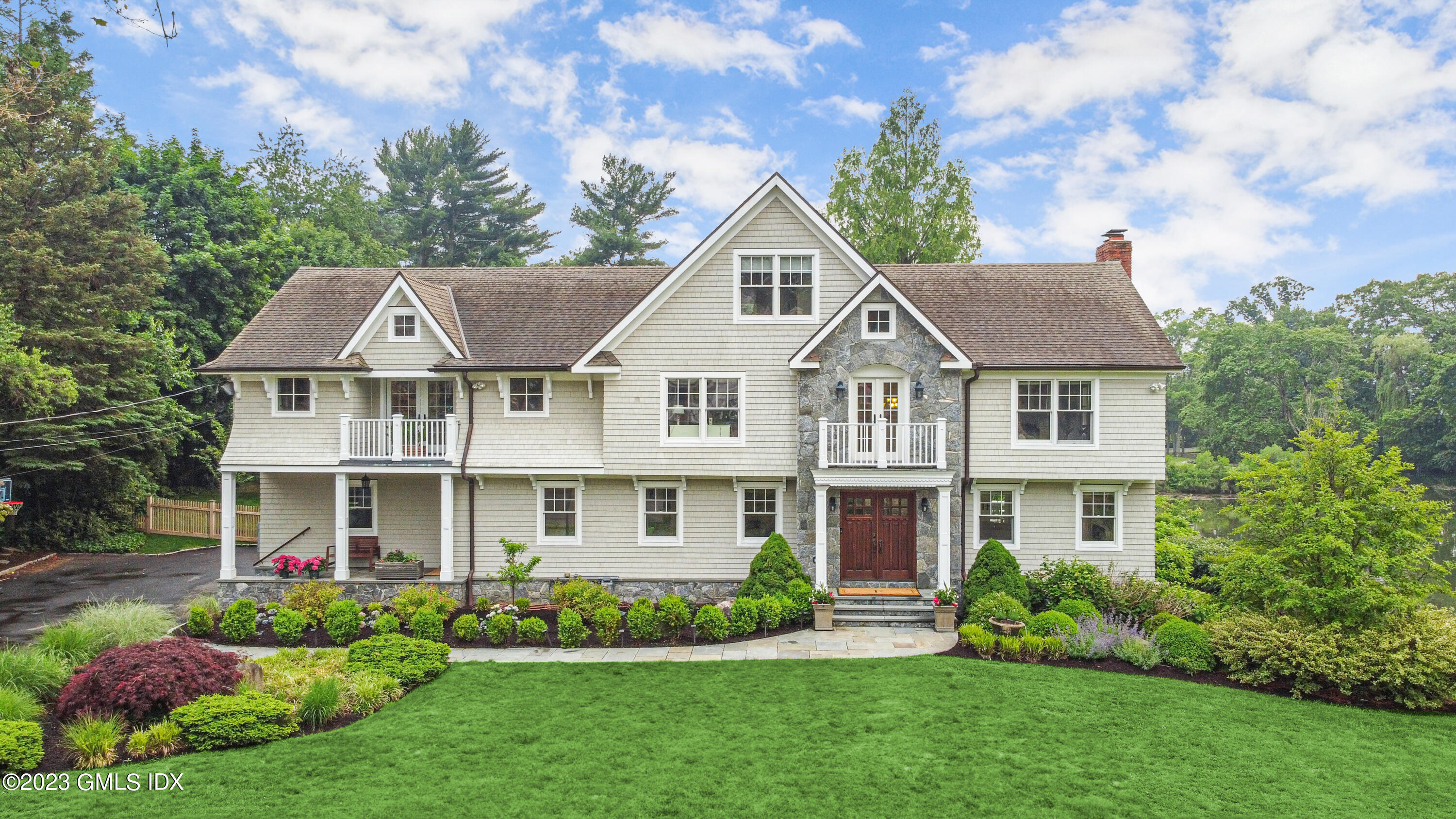 26 Twin Lakes Lane Riverside, CT 06878 - Photo 1 of 38 26 twin lakes ln aerial front