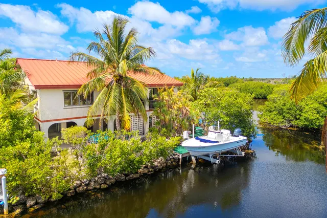 $1,139,000 | 30319 Falcon Lane, Big Pine Key, FL 33043