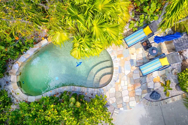 $1,139,000 | 30319 Falcon Lane, Big Pine Key, FL 33043